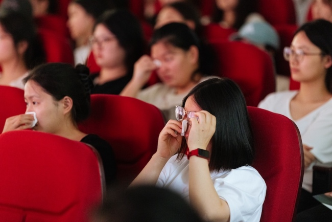 《好好说再见》启动第二站宁波路演 影片克制叙事被赞“不煽情却更催泪”