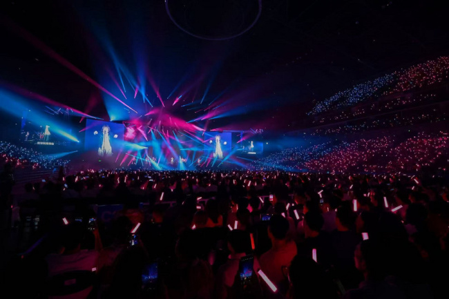 夏夜晚风吹到上海 伍佰&China Blue ROCK StTAR2上海站圆满落幕！