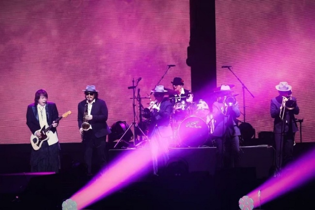 夏夜晚风吹到上海 伍佰&China Blue ROCK StTAR2上海站圆满落幕!