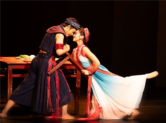 文旅剧《拥你入怀》：看怀生阿禾的怀化爱情故事