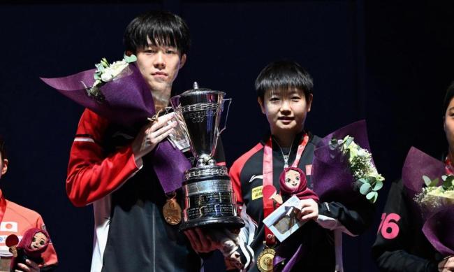 孙颖莎又把毛巾拿错了!网友:两人同步得能去跳水队了 过度解读引发热议