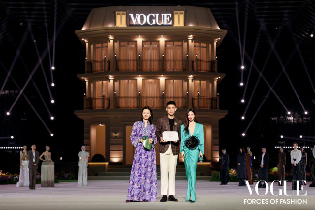 2025VOGUE时尚之力盛会： 百花齐放序新章