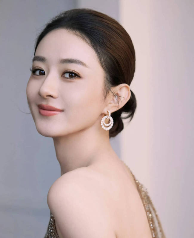 网传邓超范丞丞赵丽颖电影开机 女方使命室回话