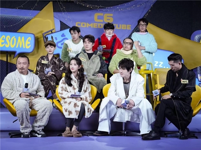 《单排喜剧大赛2》抖音首播炸场！全民造星引爆追综热潮