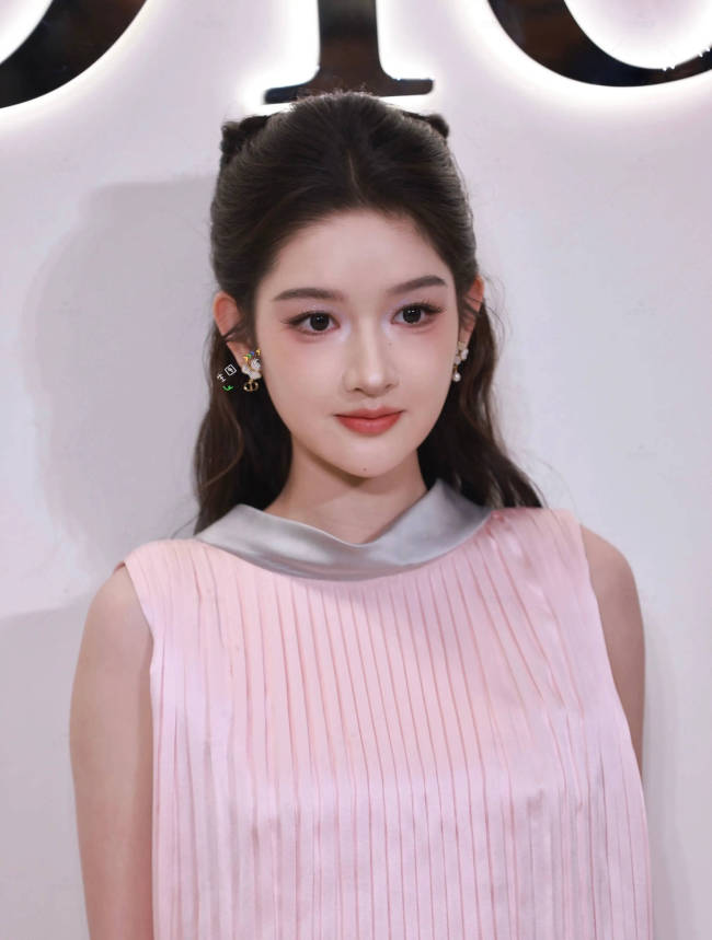 ���Բϵ�Pͼ�������������� ��ӦAI������