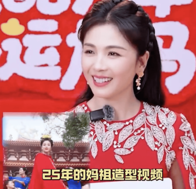 ���λ�Ӧ�����桱�����ߺ죺�����������������ɫ