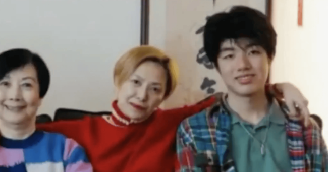 陈慧琳回应大儿子像宋仲基:他觉得自己不好看