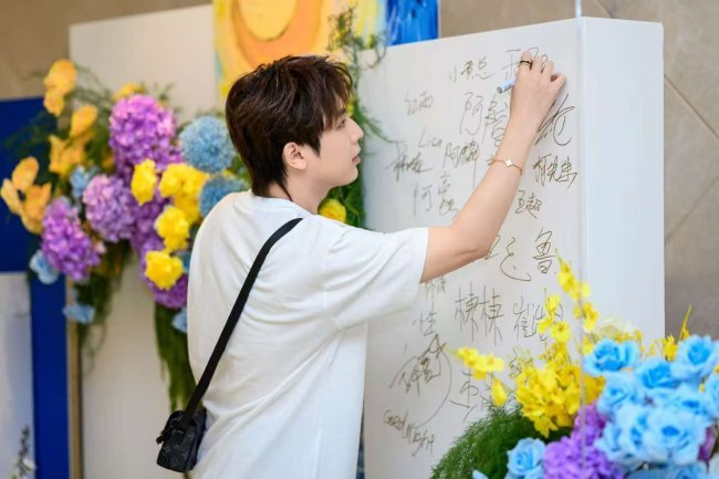 SDMCN 2026启新·红毯荣耀庆功宴在三亚圆满举行