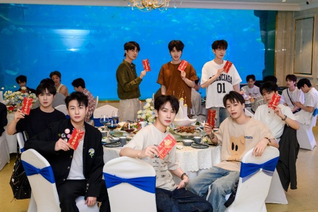 SDMCN 2026启新·红毯荣耀庆功宴在三亚圆满举行