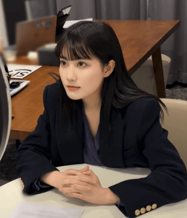 李艺彤方回应出演短剧：参与拍摄的为精品中剧