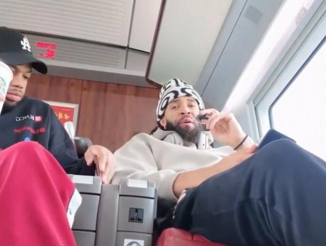 麦基：中国的超市无东说念主保管但没东说念主偷东西，高铁又快又旺盛