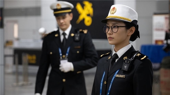 电视剧《金关》定档,书写海关旅检东说念主的诚意与信守