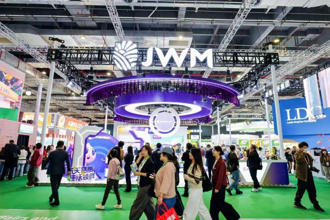 八探进博丨鑫荣懋佳沃数智全链赋能中国果业精细化转型