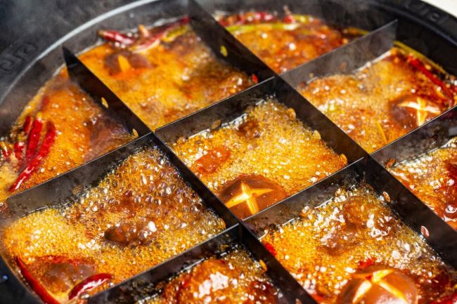 天味食品港股寻路长江云配，破局增长难题