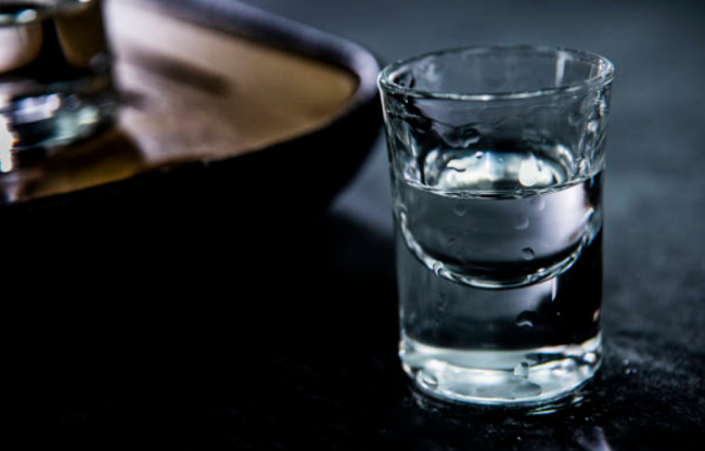 茅台拟取消分销计划、缩减非标产品股票怎样配资，2026年或放宽招商门槛