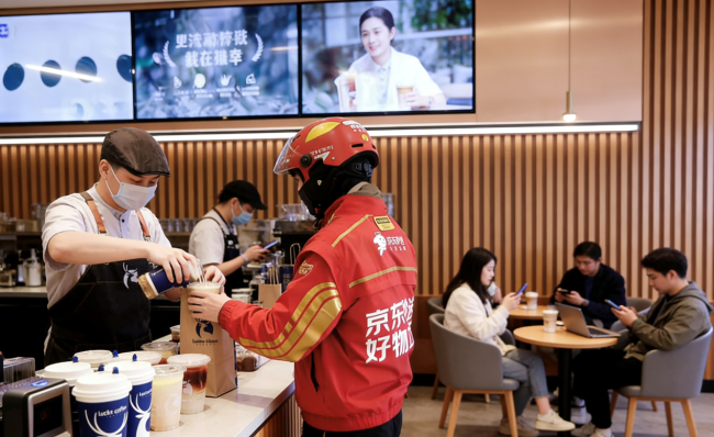 京东外卖“双百计划”升级三大举措,已助力近400家餐饮品牌订单量破百万