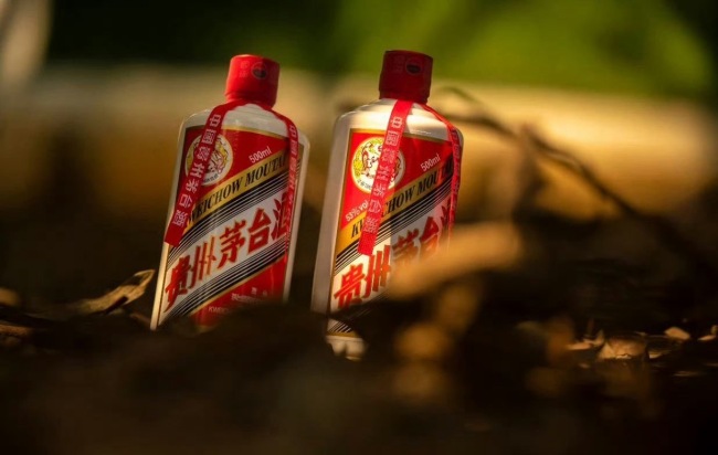 茅台市场化改革“半年考”：Q2业绩下滑，直销与提价红利仍待兑现