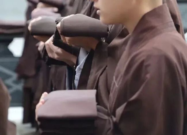 居士受戒关于缦衣的问题