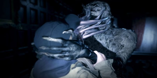 恐怖怪物再临 《生化危机8》“萝丝之影”DLC新截图