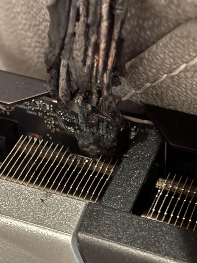 RTX 5090又燒毀了！使用了9個月後在聖誕夜著火