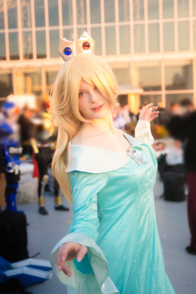 艾什莉脸模cos罗莎塔公主参加c107 网友称：美到失语