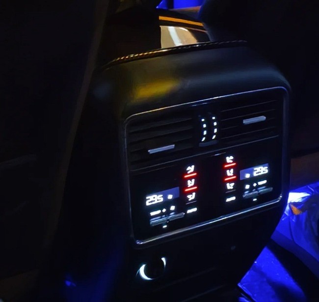 女子花0.1元打网约车 来的竟然是一台保时捷卡宴