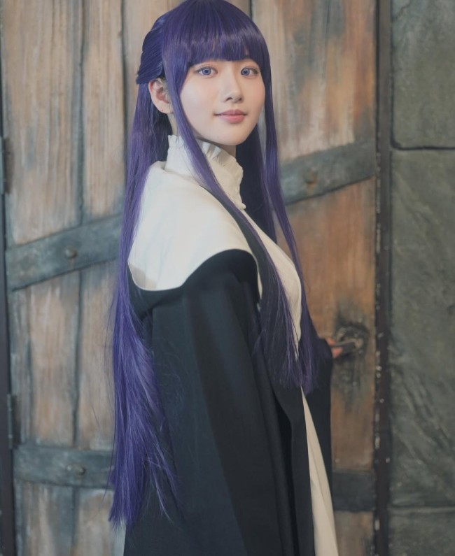 可爱圆脸！日本围棋二段美女选手cos《葬送的芙莉莲》菲伦