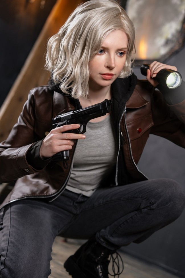 体模PeachMilky宣布cos艾什莉直播《生化危机9》