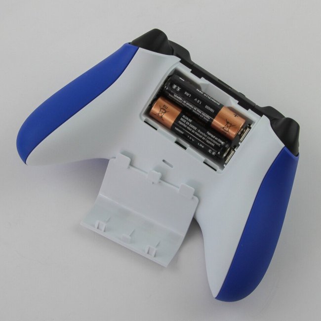 微软为Xbox手柄“忘装电池”道歉 补寄充电套装作补偿