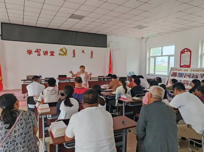 京蒙协作暖童心： 草原深处筑起“可感可及”的心灵港湾