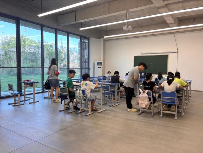 “雷锋故里”出新招 暑期“官方带娃”受欢迎