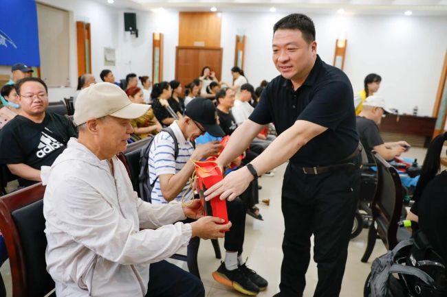 党建引领暖中秋 农行福州东大支行携手同人助残传温情