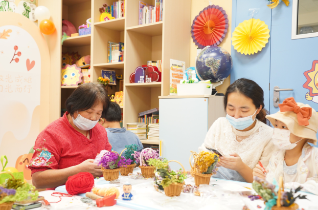 “这世界不停开花,我想放进你心里一朵!”