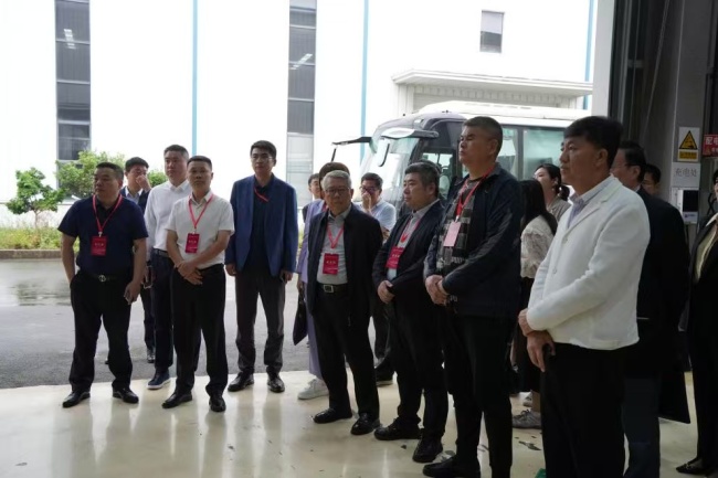 投资贵州正当其时 寇立国率30家上市公司及500强企业赴黔深度考察