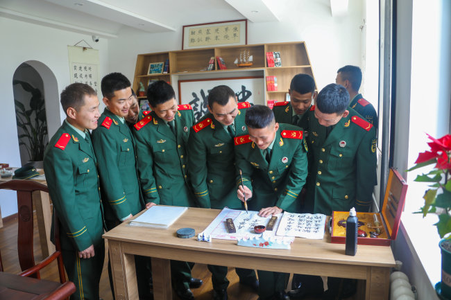 这个“五一小长假”,军营里活动精彩纷呈!