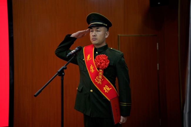 退伍季|冬天的风,吹来阵阵驼铃声 再见,老兵!