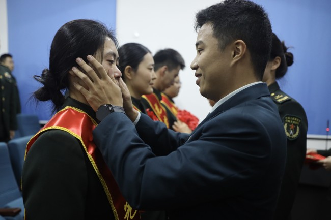 退伍季|冬天的风,吹来阵阵驼铃声 再见,老兵!