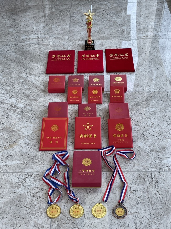 辅警入伍,立了三等功