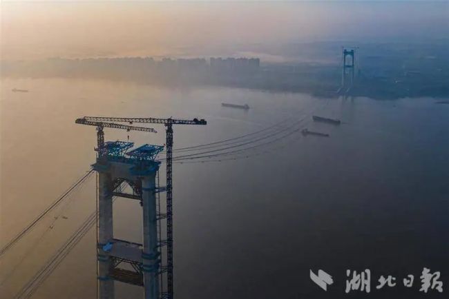 武鄂黄黄快速路加速成网