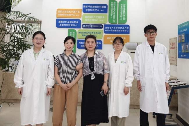 武汉设计工程学院：这三人，五年实现两连跳！