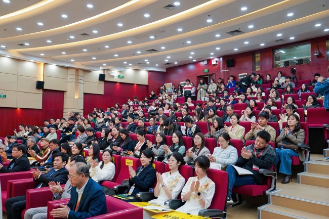 200多位国内外专家、学者齐聚!第十届世界华人美术教育大会在武汉召开