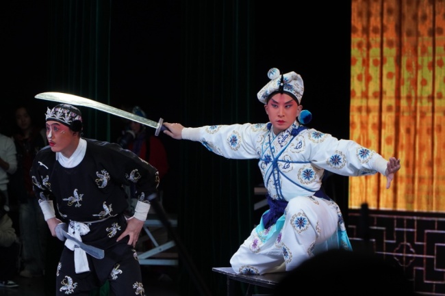 京剧名家尚慧敏走进湖北工业大学工程技术学院，“讲演结合”带来沉浸式艺术课堂