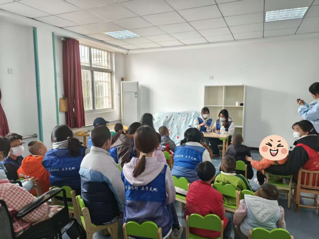 湖工学子赴福利院：世界儿童日的“温暖手作课”