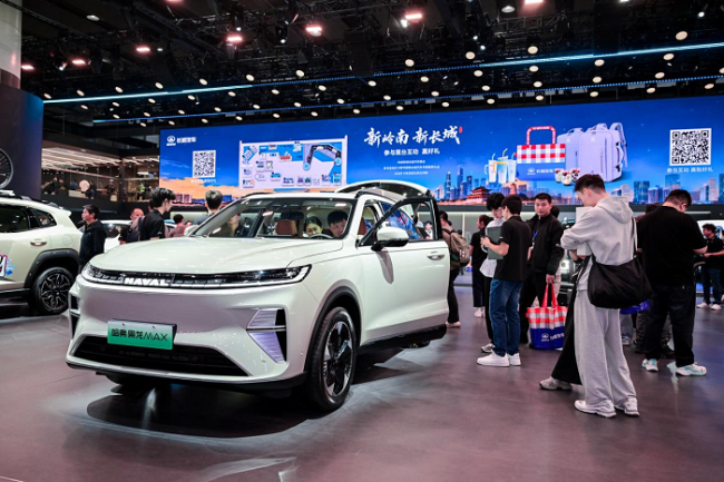 二代哈弗枭龙MAX亮相广州车展,荣膺“年度实力中型SUV”认证