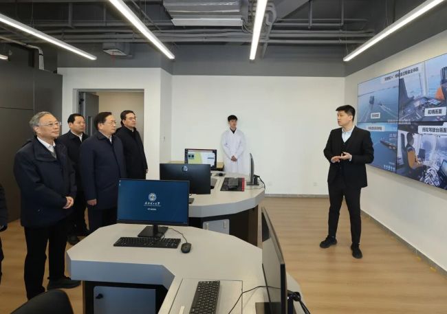 王忠林在武汉调研并召开绿色智能船舶产业高质量发展推进会 加快打造绿色智能船舶产业 为推动长江经济带高质量发展贡献更大力量