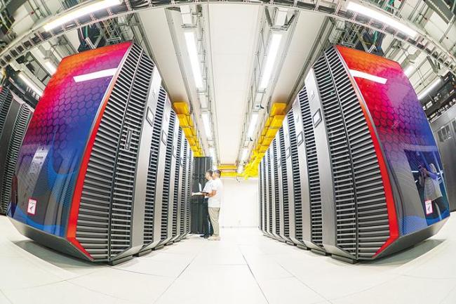 政府工作报告首次提出“智能经济新形态”  湖北这样乘“新”而上