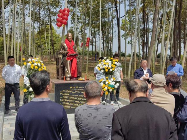 追思先贤风范  赓续非遗匠心——蛇通酒配制技艺传承立像揭幕仪式隆重举行