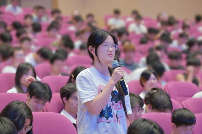 中国工程院院士谭建荣走进武汉工程科技学院纵论智能机器人发展趋势(图2)