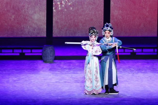 是源头也是码头！武汉，“京”彩入戏