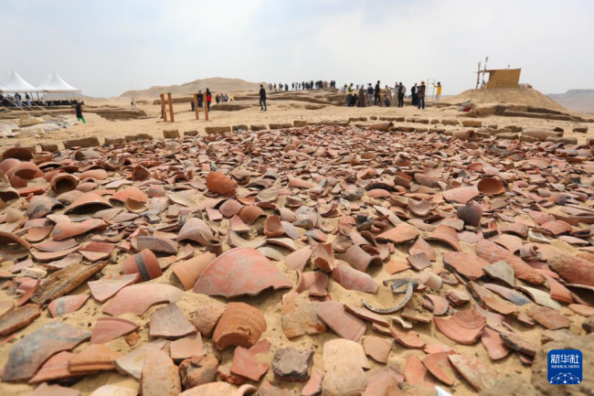 埃及塞加拉新发现5座距今4000余年的墓葬